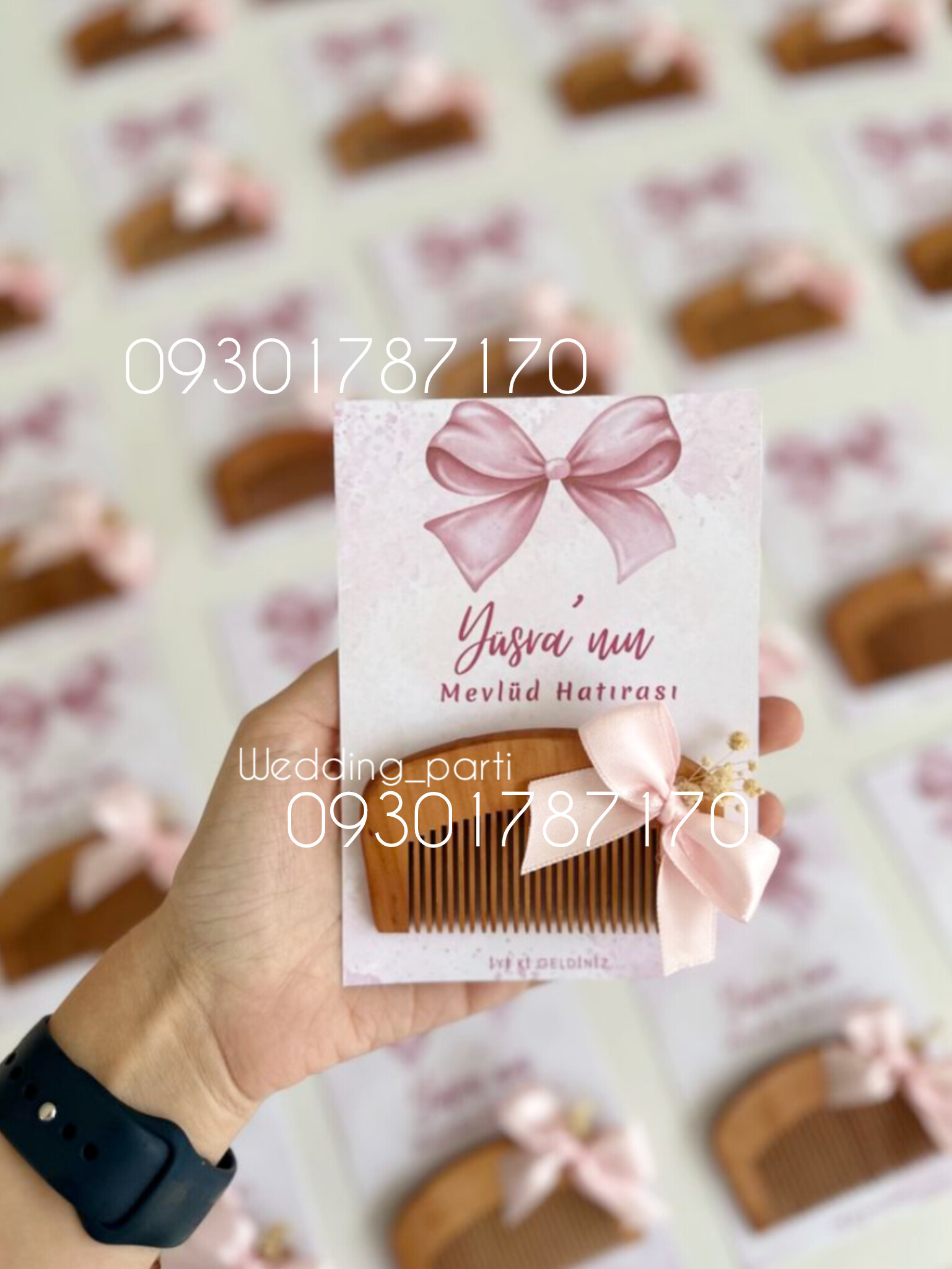 گیفت شانه چوبی گیفت کارت کراتین