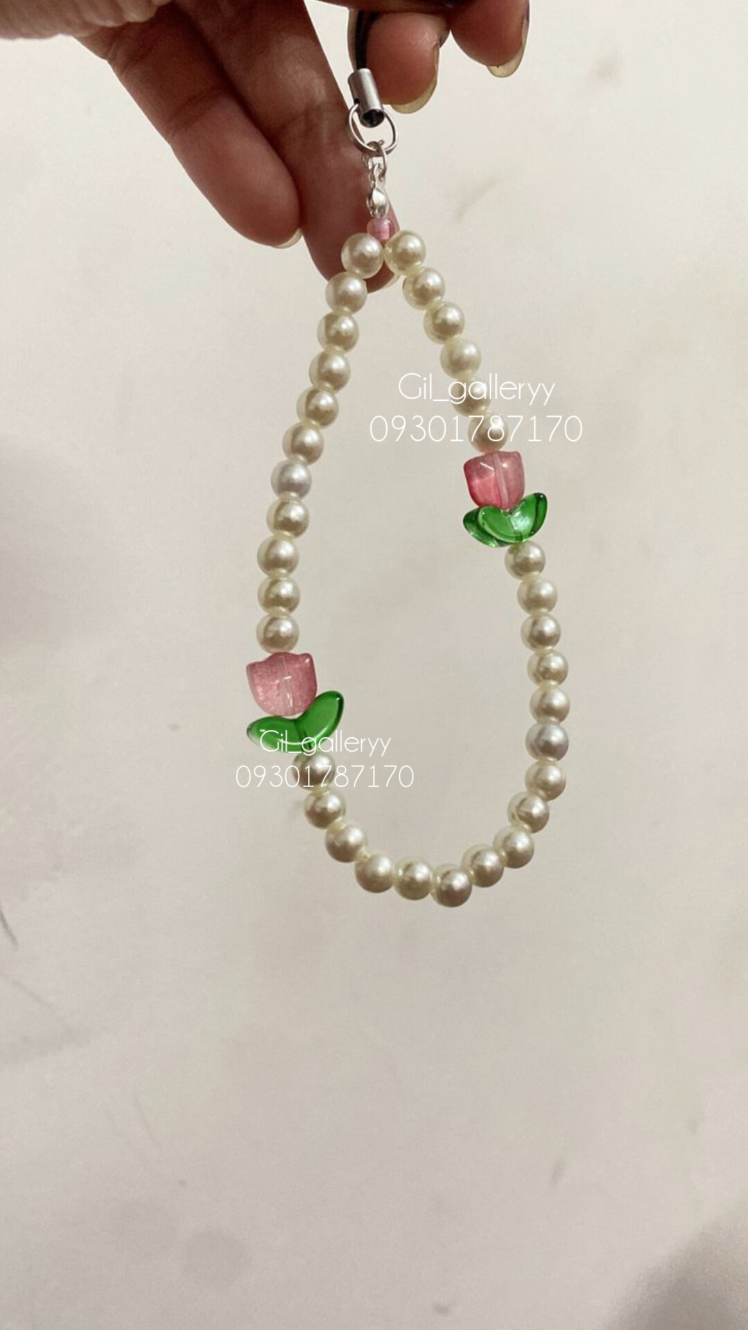 چارم آویز گوشی گل لاله مروارید