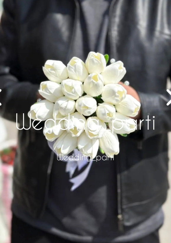 دسته گل لاله ریسه مروارید