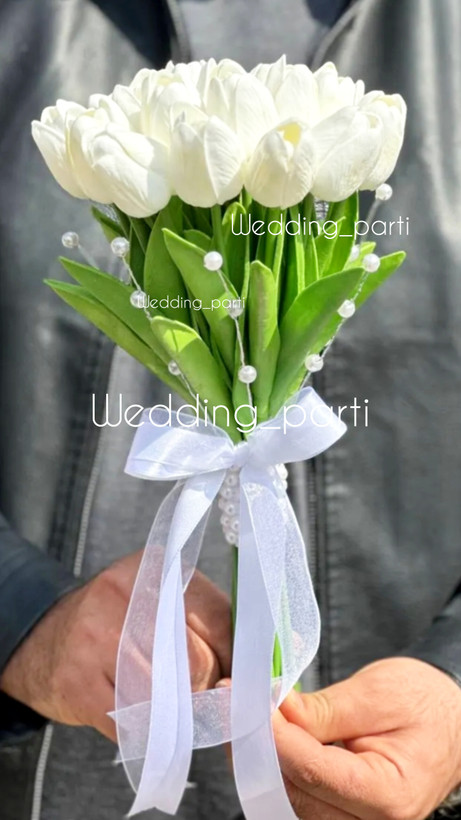 دسته گل لاله ریسه مروارید